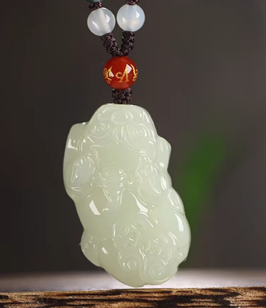 Wealth-Wrapped Pixiu Pendant (Female Pixiu, For Men)