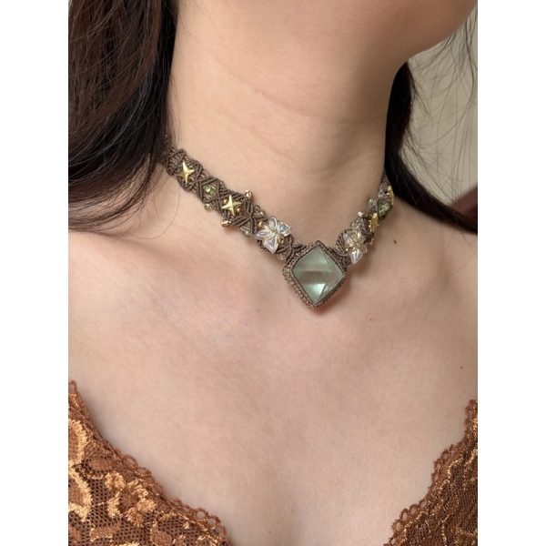 Vine Witch Crystal Necklace – Handcrafted Raw Stone Pendant, Boho Gemstone Jewelry with Natural Macrame Weave for Protection, Luck & Feminine Energy