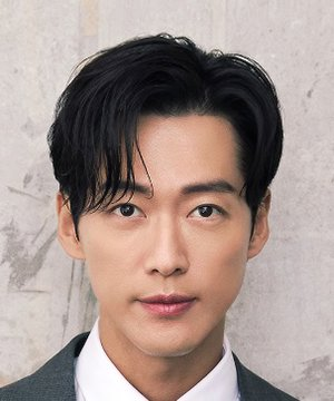 Namkoong Min Namkoong Min