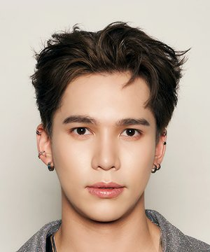 Max Kornthas Rujeerattanavorapan