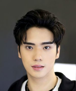 Tee Thanapon Jarujitranon Tee Thanapon Jarujitranon