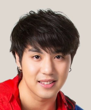 White Nawat Phumphothingam